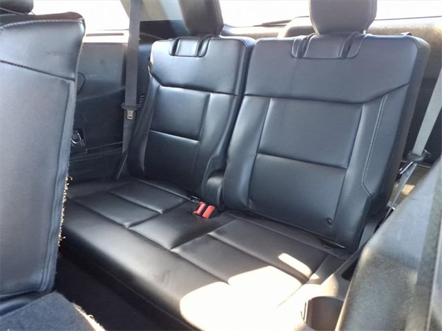 Used 2022 Ford Explorer XLT w/ Equipment Group 202A image 9