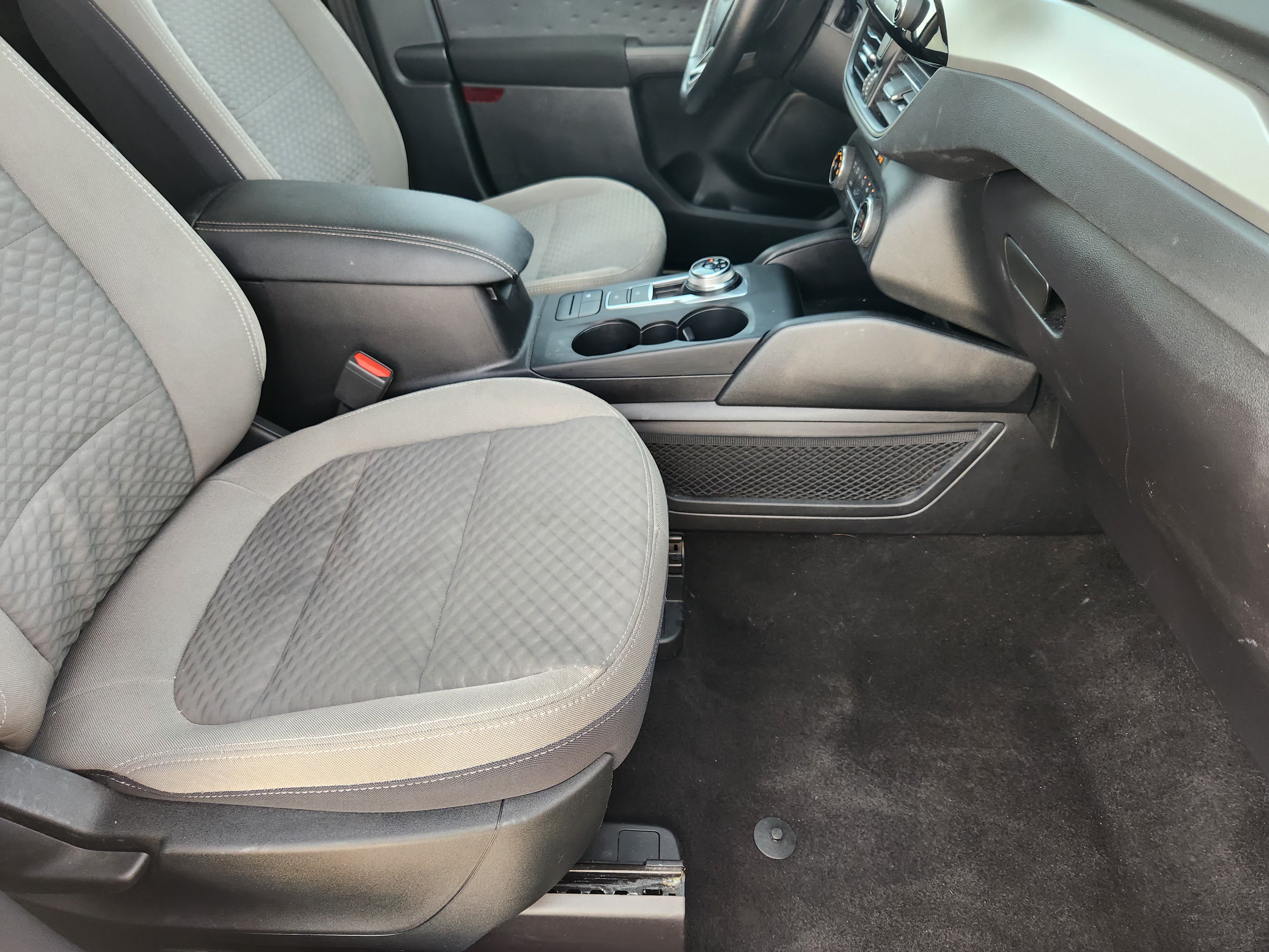 Used 2020 Ford Escape SE Sport AWD/4WD image 15