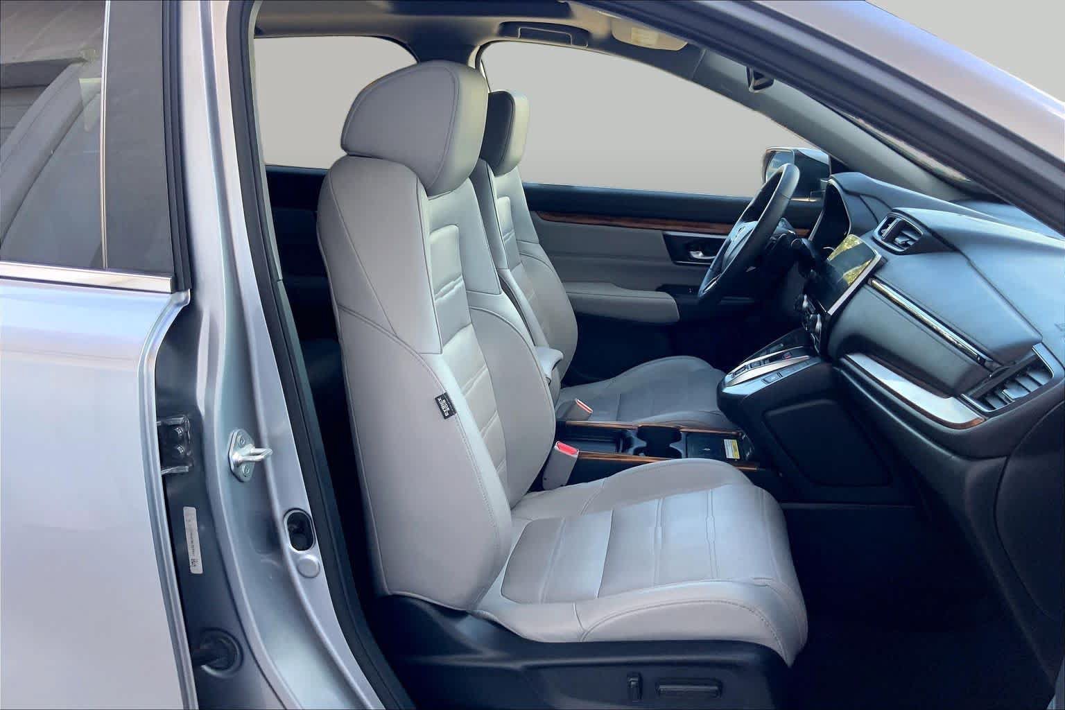 Used 2022 Honda CR-V Touring image 9