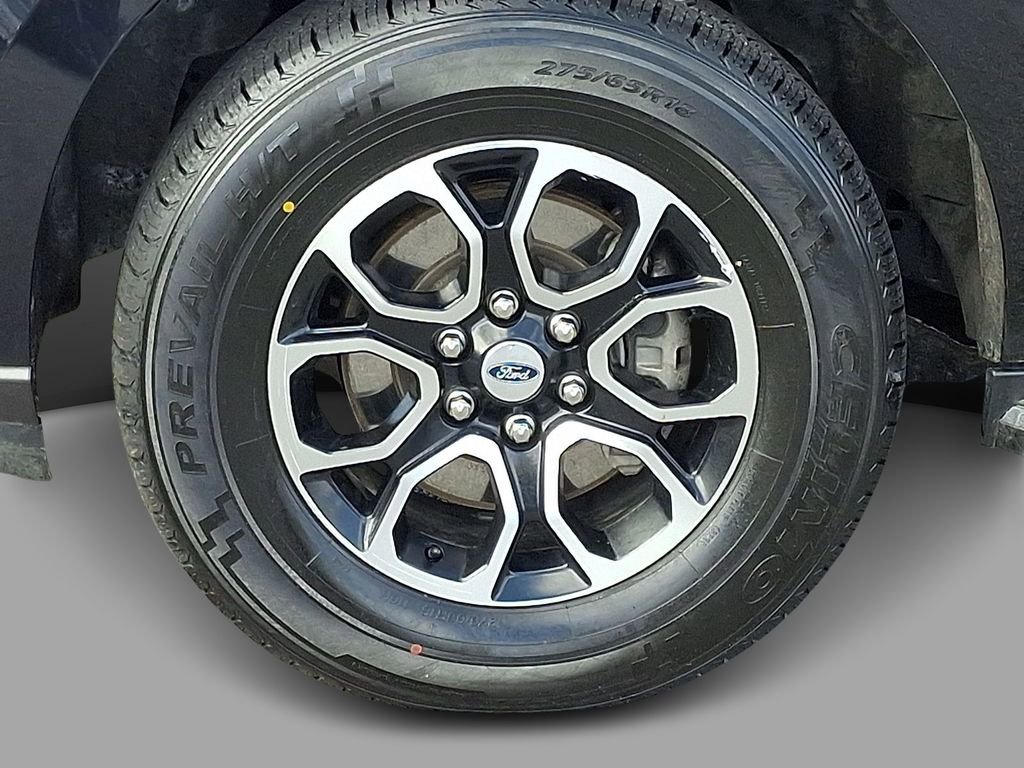 Used 2023 Ford Expedition Max XLT image 8