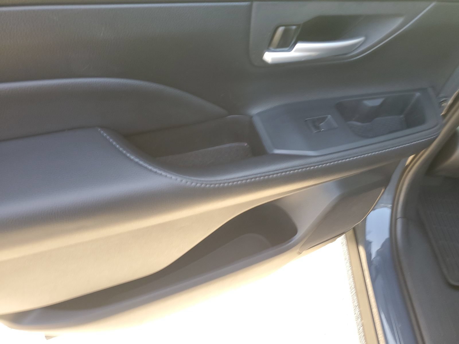 Used 2024 Toyota Grand Highlander AWD image 17