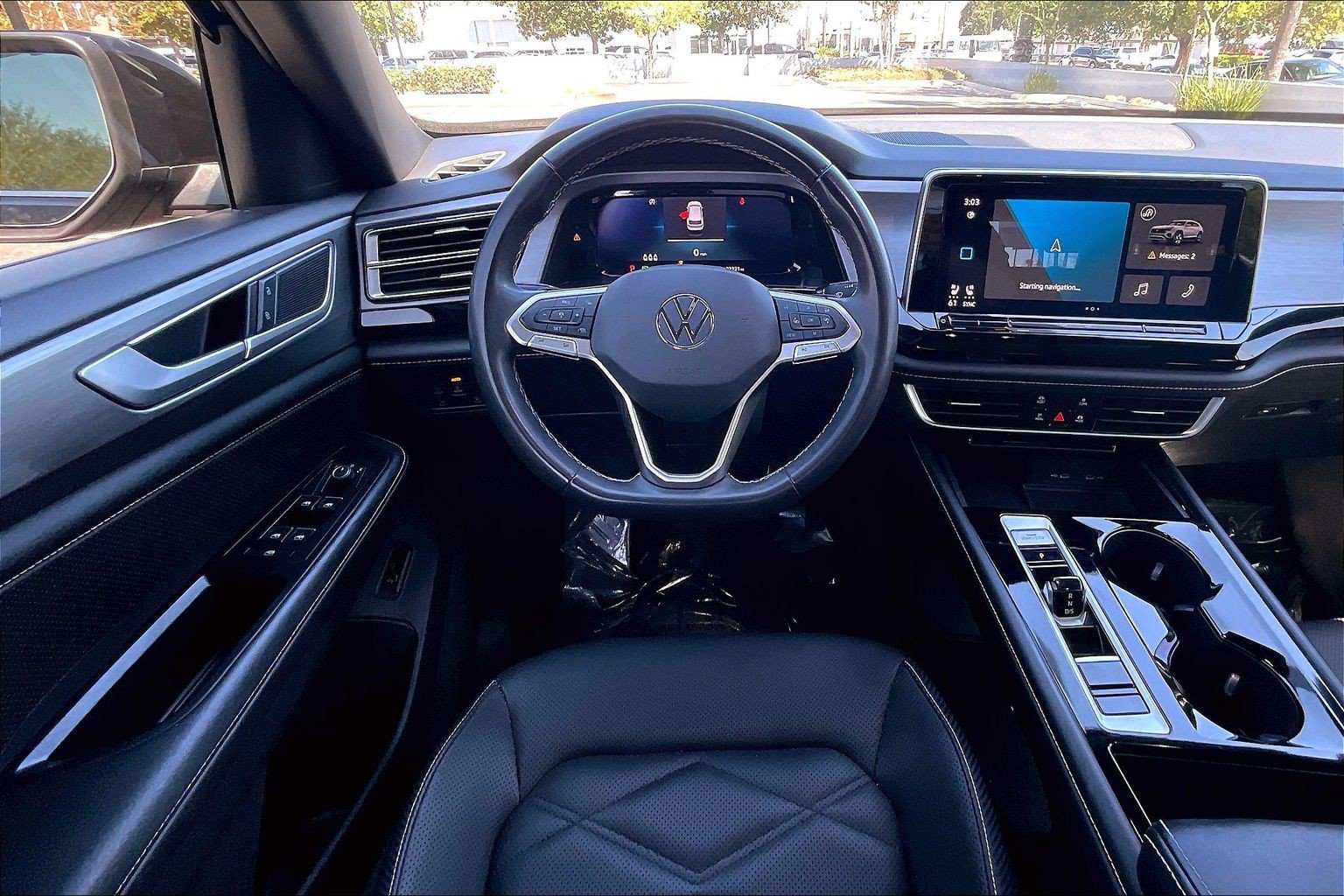 Used 2024 Volkswagen Atlas Cross Sport SE FWD image 5