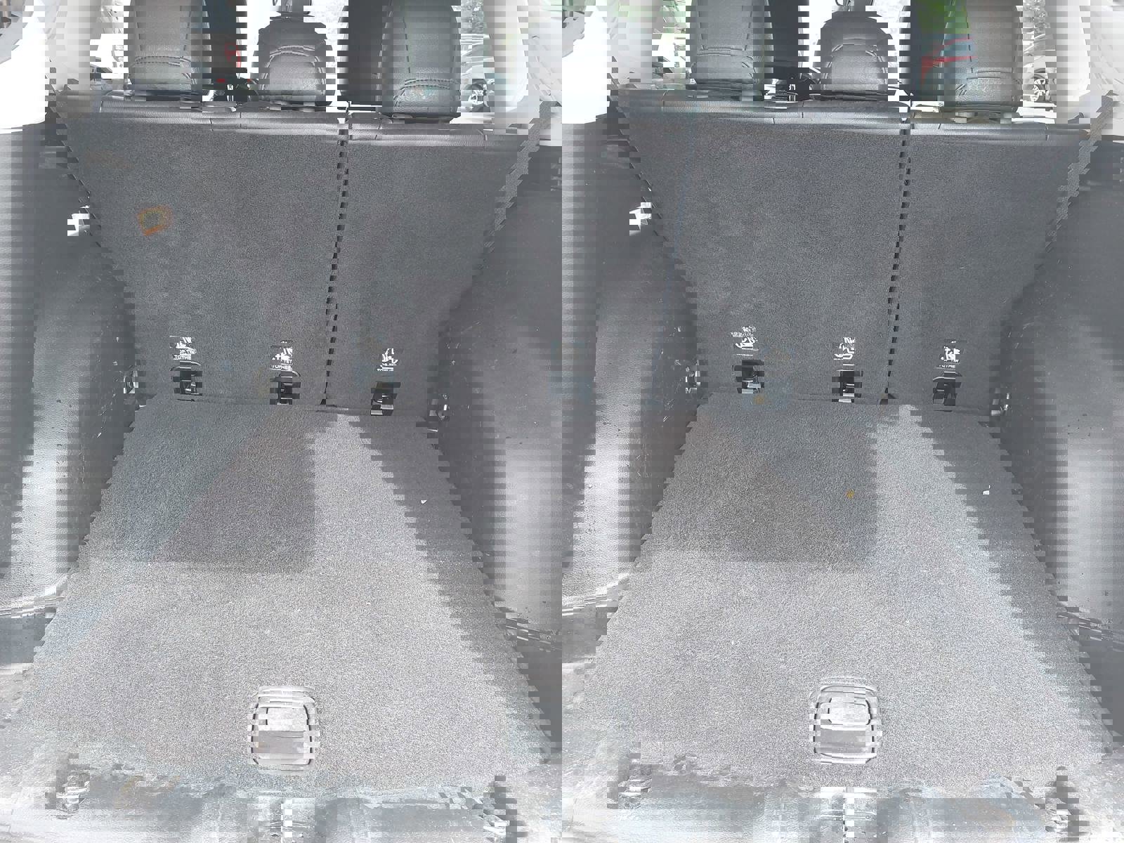 Used 2017 Jeep Compass Latitude w/ Popular Equipment Group image 14