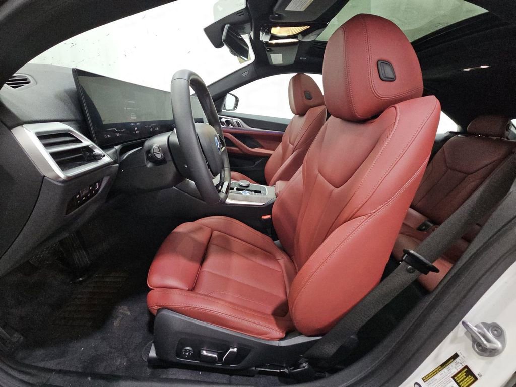 Used 2025 BMW i4 eDrive40 RWD image 4