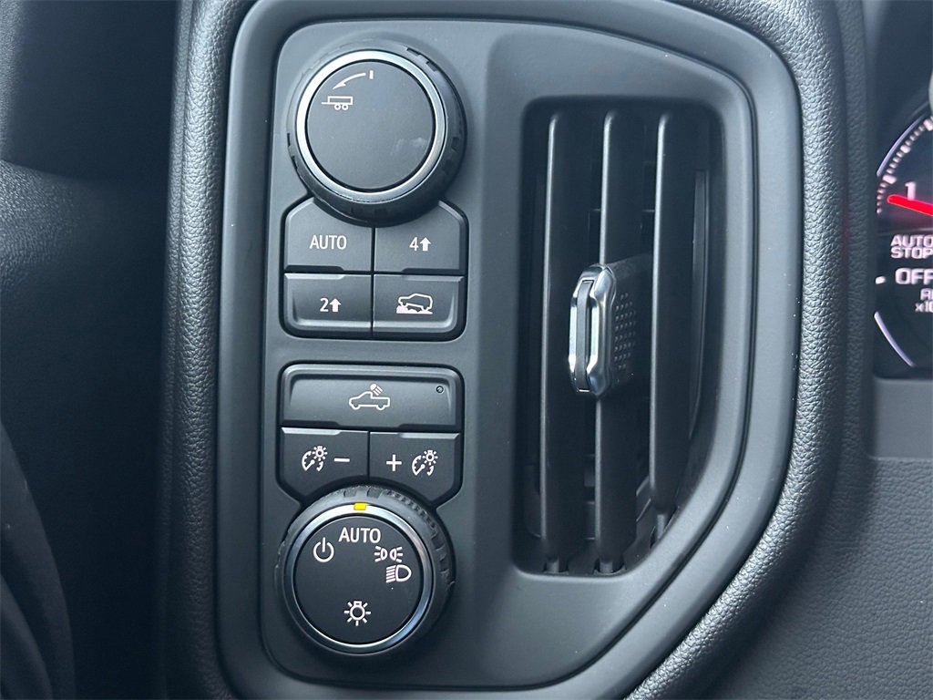 Used 2025 Chevrolet Silverado 1500 W/T w/ Trailering Package image 29