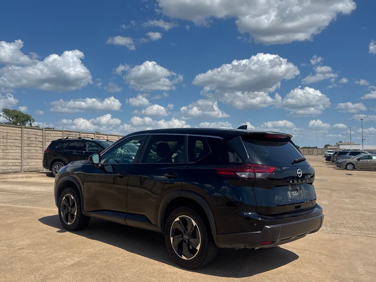 Certified 2025 Nissan Rogue SV FWD image 13