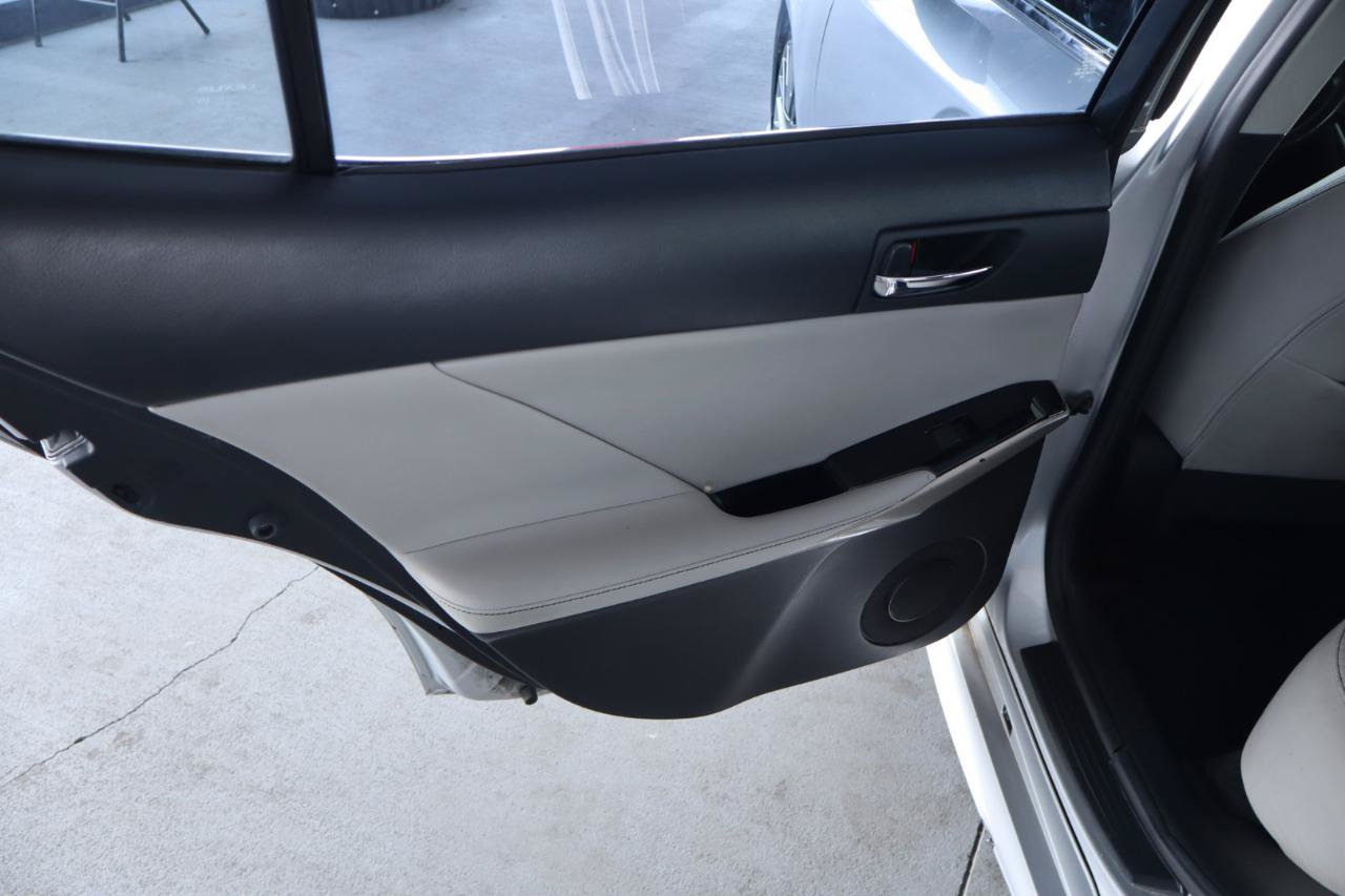 Used 2015 Lexus IS 250 AWD w/ Navigation System Package image 29