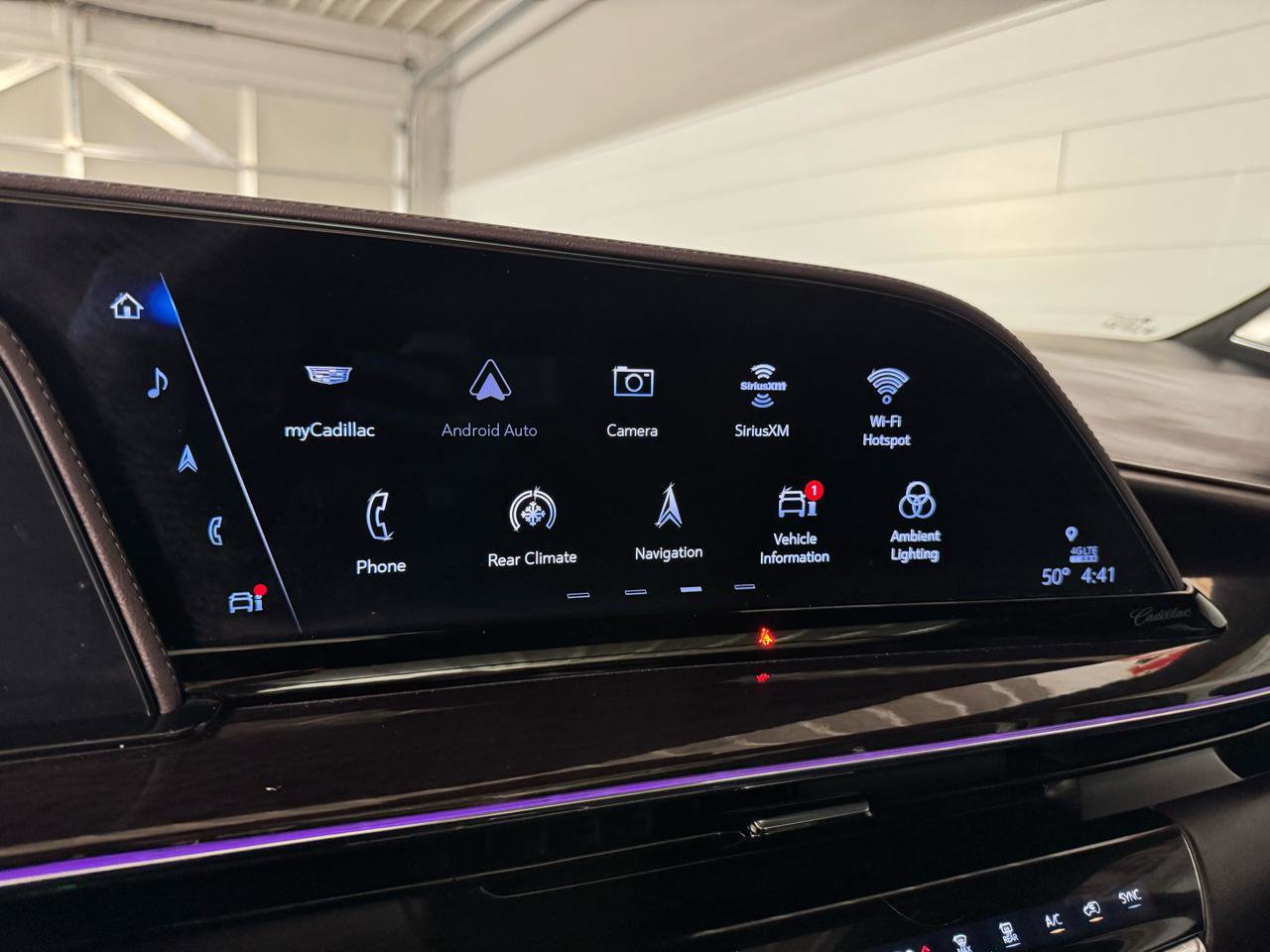 Used 2023 Cadillac Escalade Sport Platinum AWD/4WD image 29