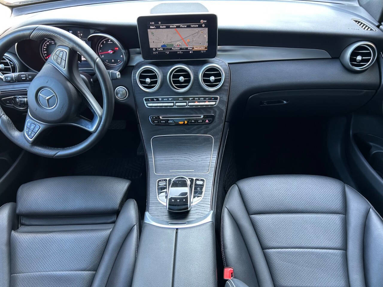 Used 2018 Mercedes-Benz GLC 300 4MATIC image 7