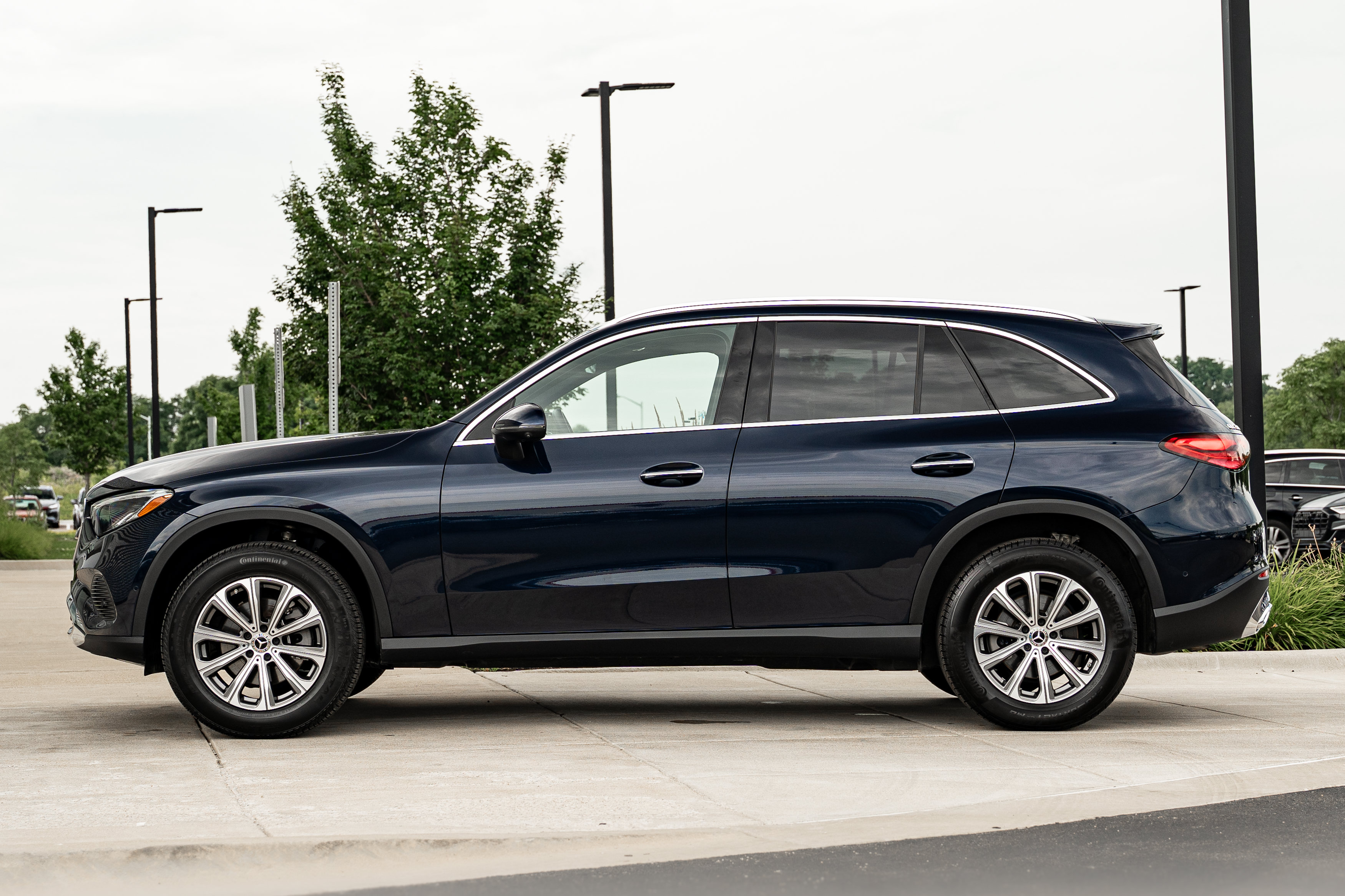 Used 2024 Mercedes-Benz GLC 300 4MATIC image 6