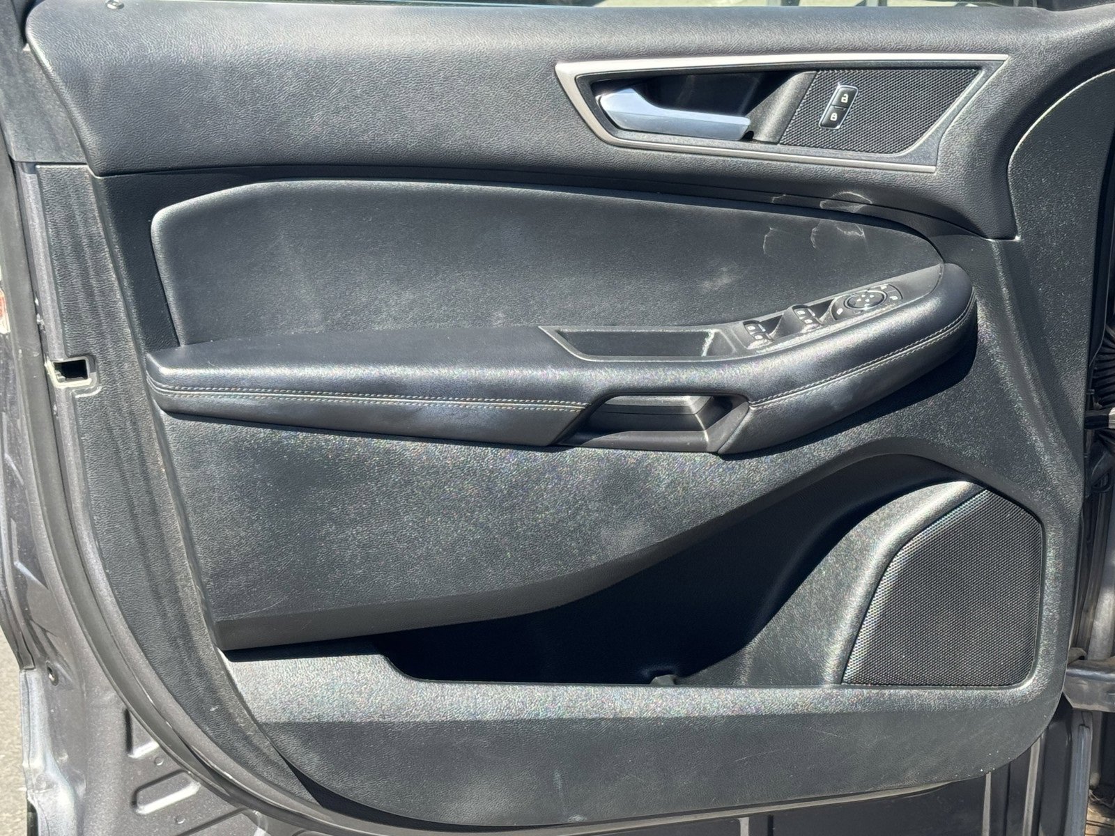 Used 2022 Ford Edge SEL image 23