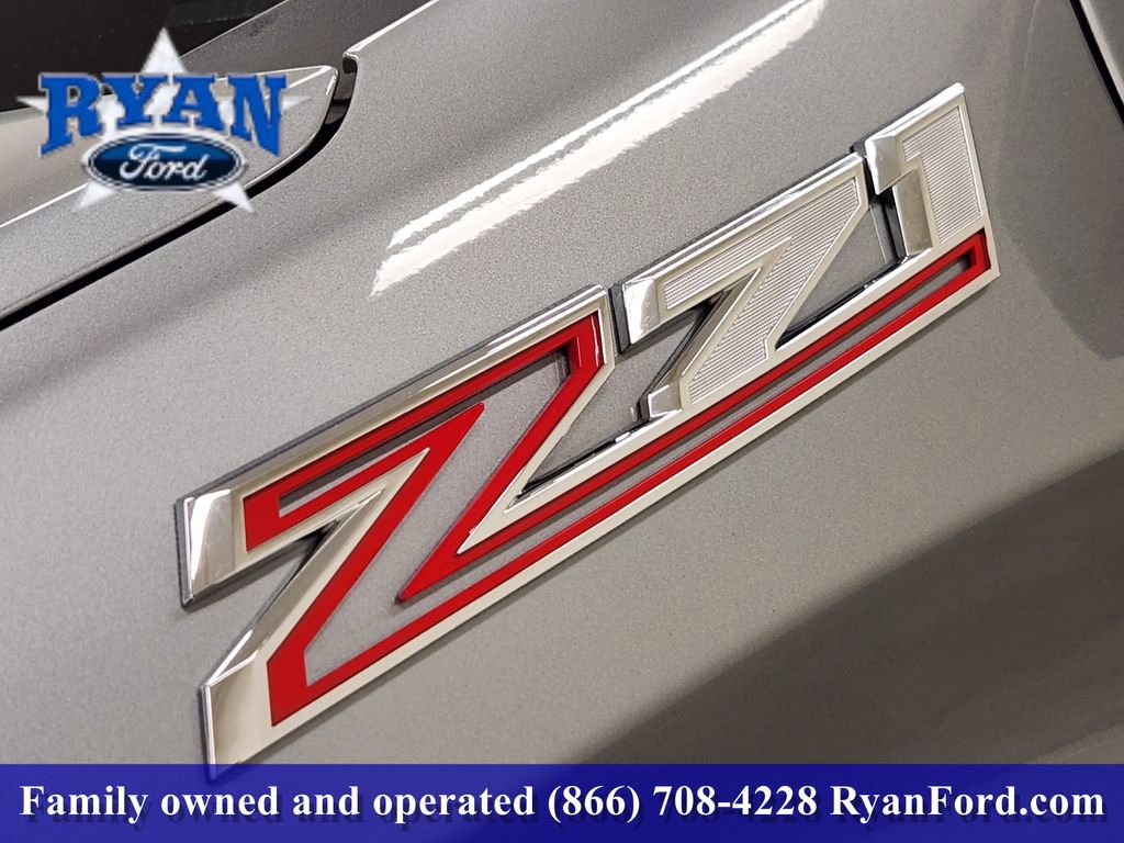 Used 2025 Chevrolet Silverado 1500 LT Trail Boss w/ Convenience Package II image 8