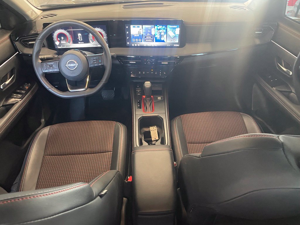 Certified 2026 Nissan Kicks SR w/ SR Premium Package FWD image 12