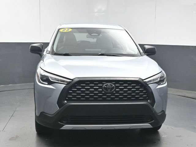 Used 2023 Toyota Corolla Cross L FWD image 3