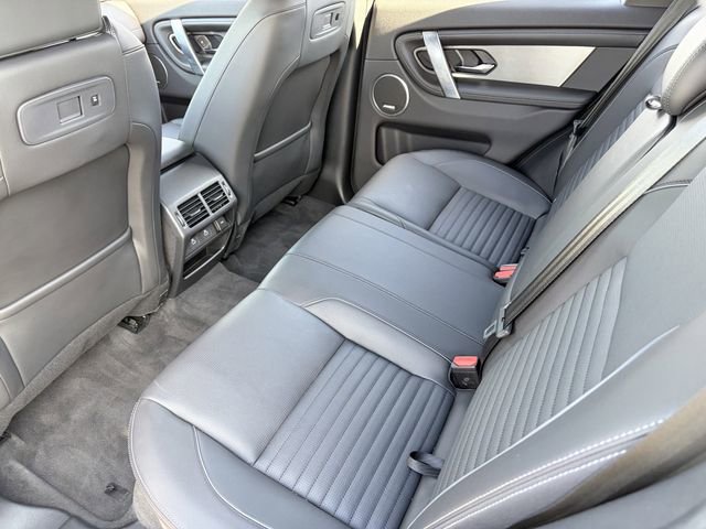 Used 2025 Land Rover Discovery Sport Dynamic SE image 25