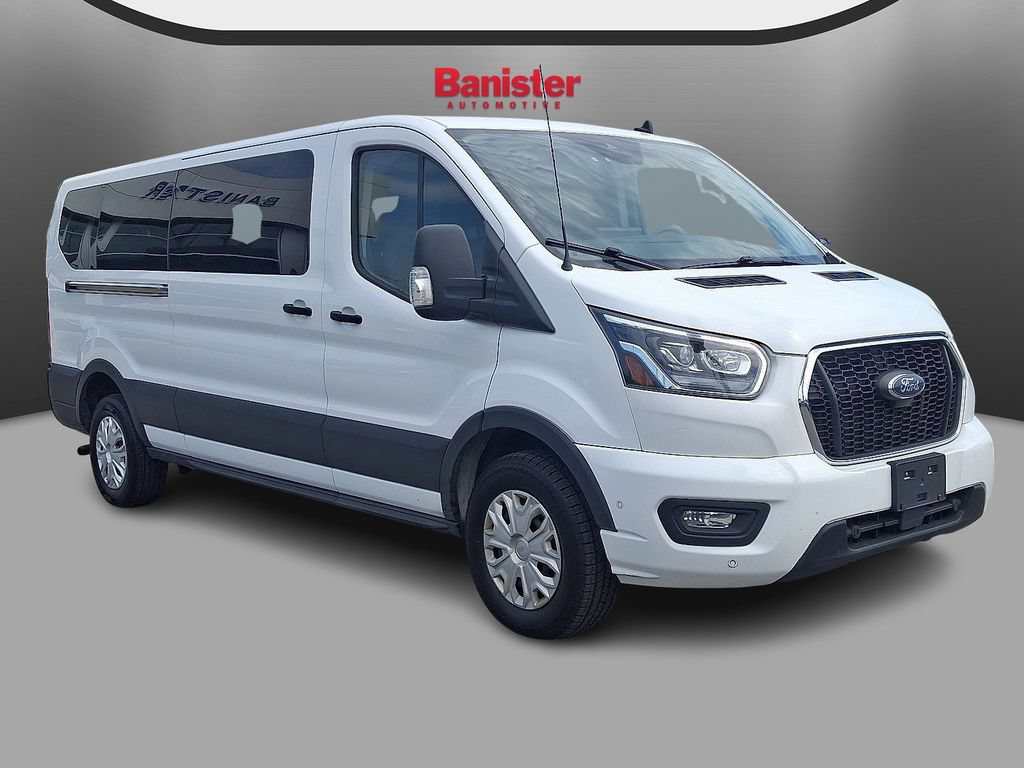Used 2023 Ford Transit 350 XLT RWD image 3