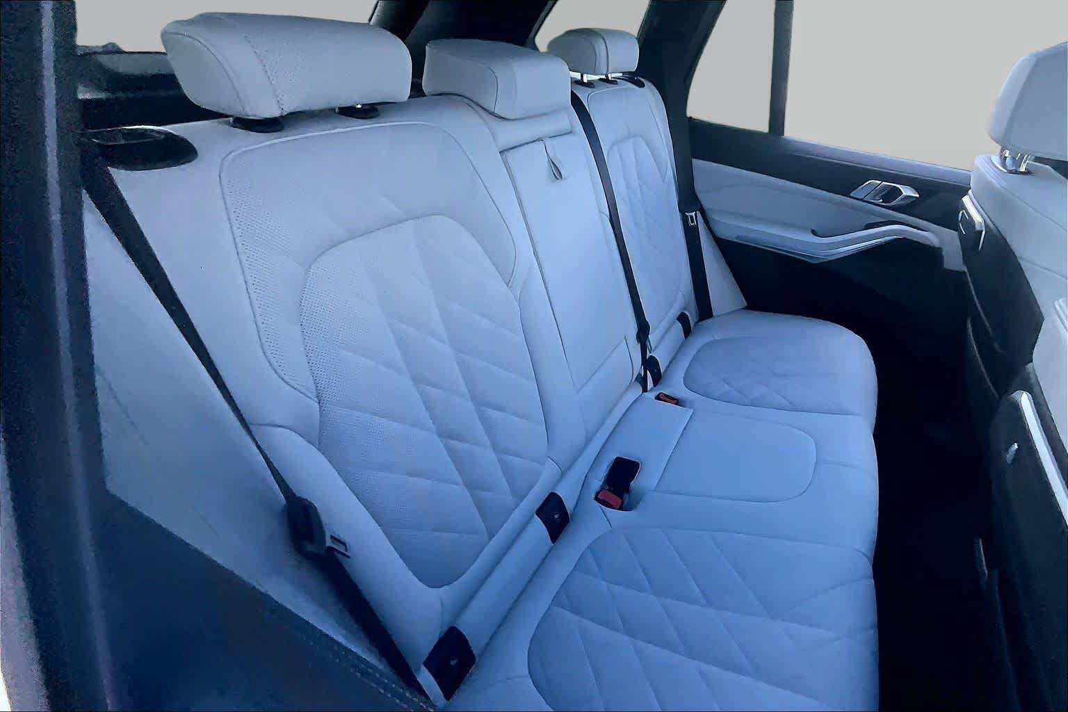 Used 2026 BMW X5 sDrive40i w/ Climate Comfort Package RWD image 17