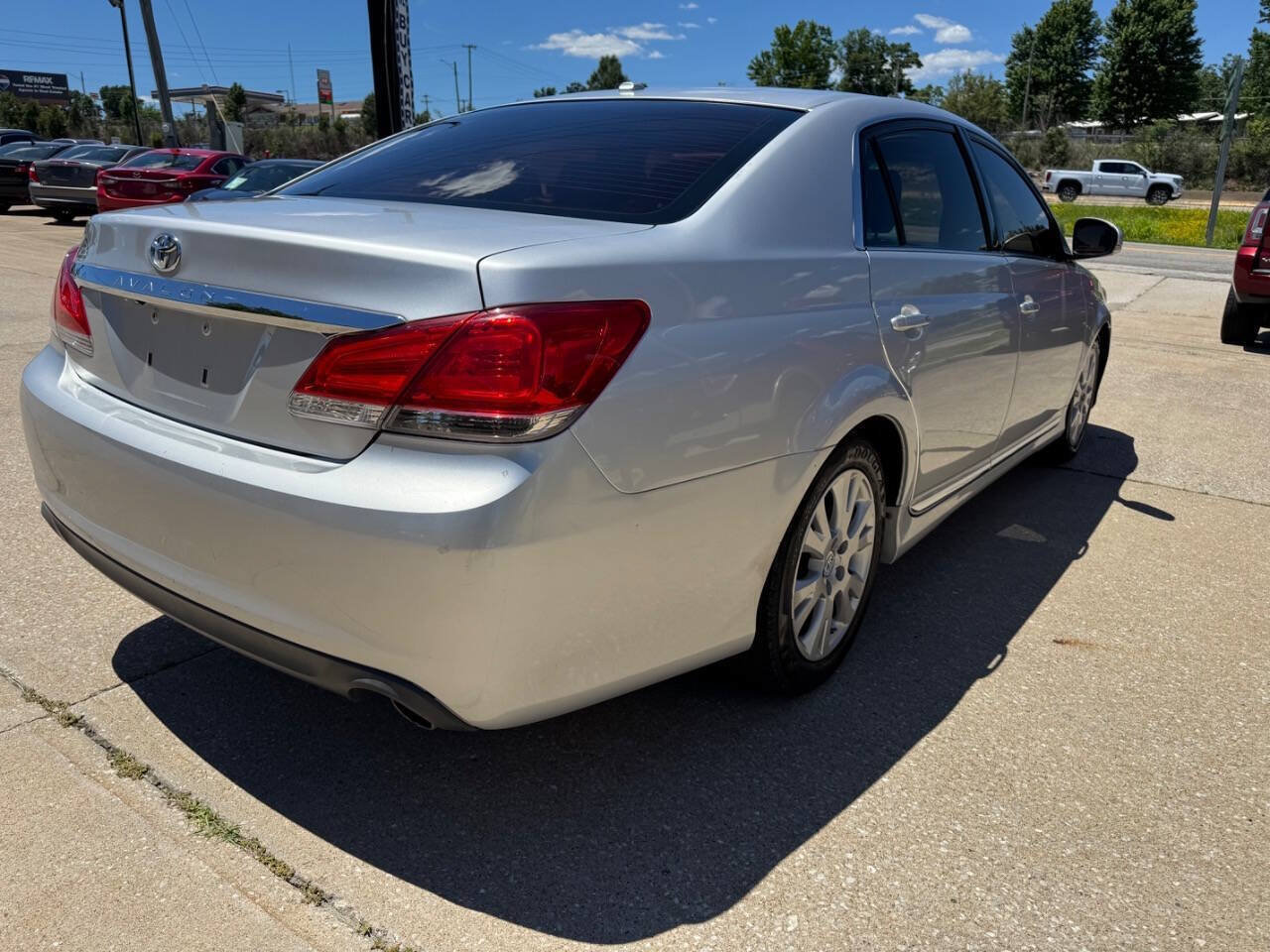 Used 2012 Toyota Avalon FWD image 8