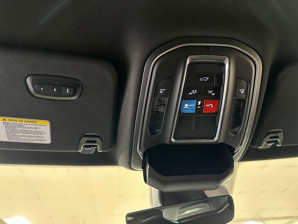 Used 2024 Jeep Wagoneer 4WD image 36