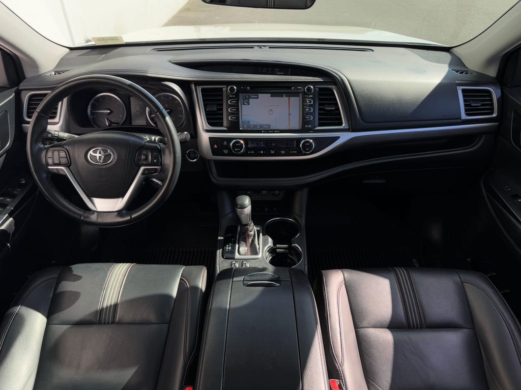 Certified 2019 Toyota Highlander SE AWD/4WD image 8