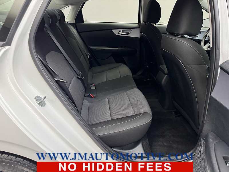 Used 2024 Kia Forte LXS FWD image 17