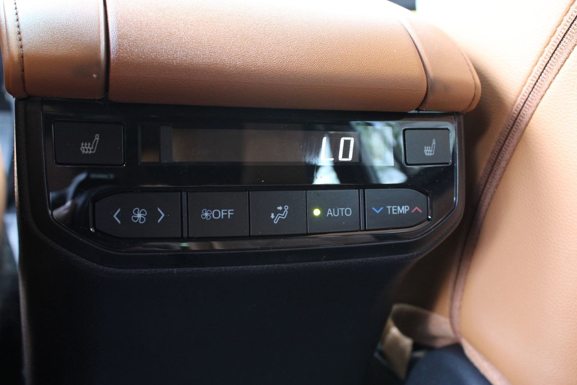 New 2026 Toyota Highlander Platinum AWD/4WD image 25