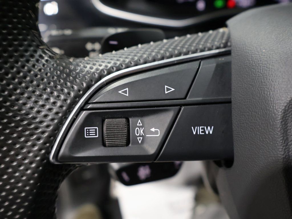 Used 2020 Audi SQ7 Prestige w/ Prestige Package image 37