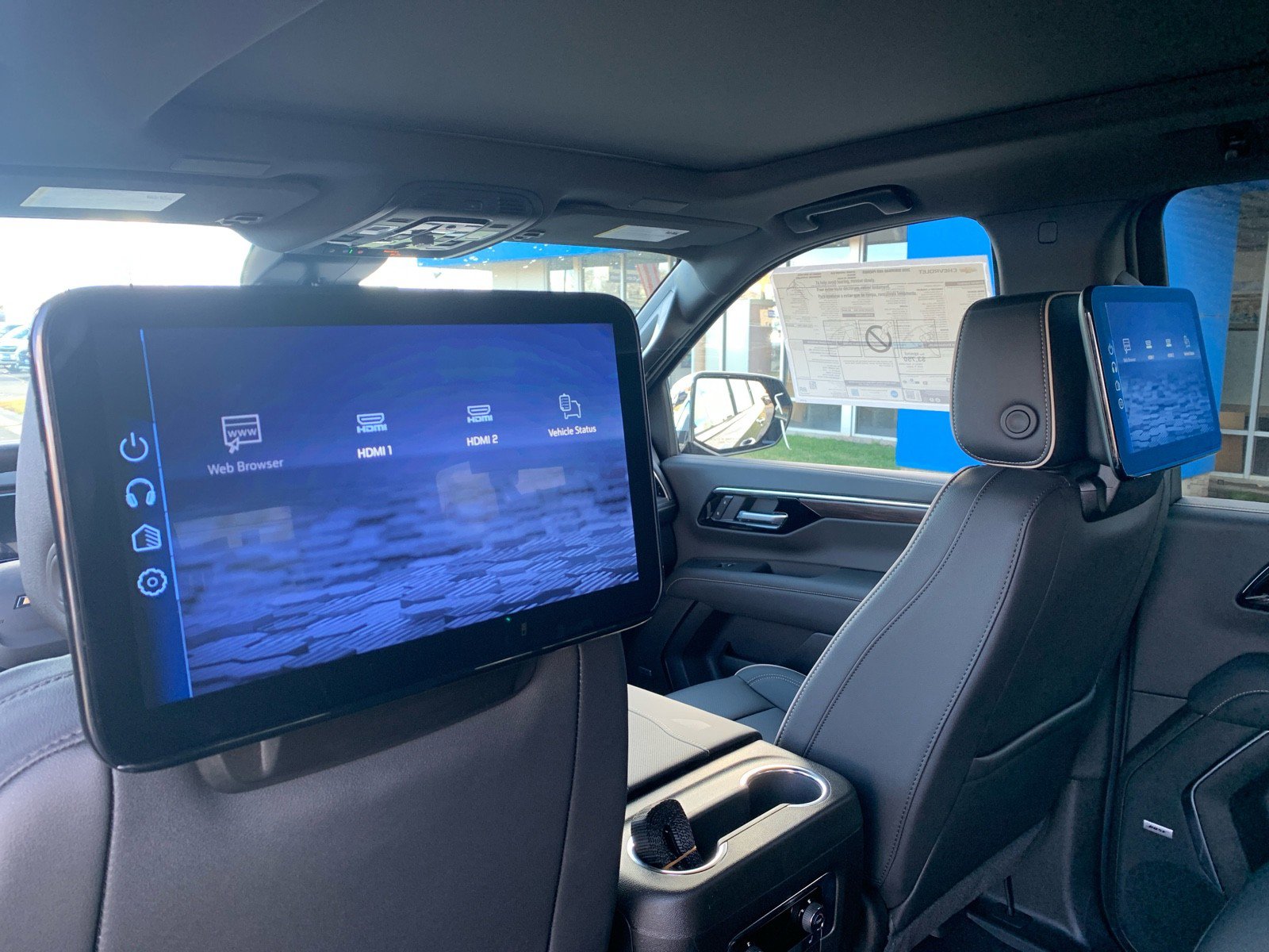 New 2026 Chevrolet Suburban Premier image 12