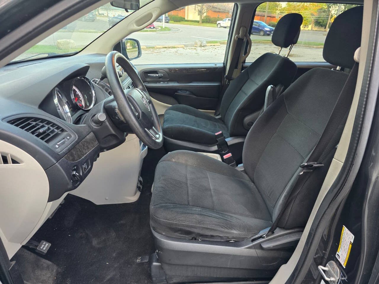 Used 2011 Dodge Grand Caravan Express w/ PWR Window Group FWD image 15