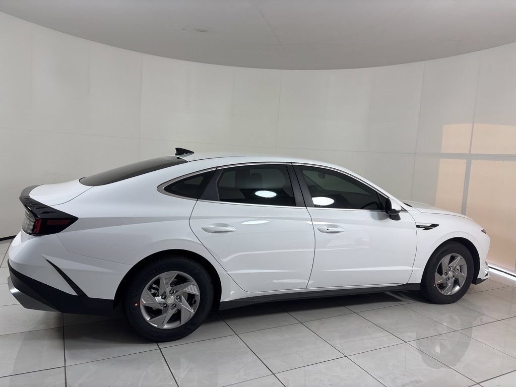 New 2026 Hyundai Sonata SE FWD image 6