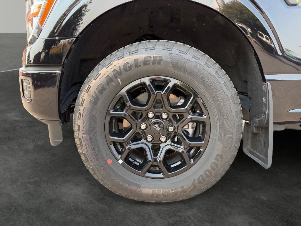 Certified 2025 Ford F150 STX AWD/4WD image 5