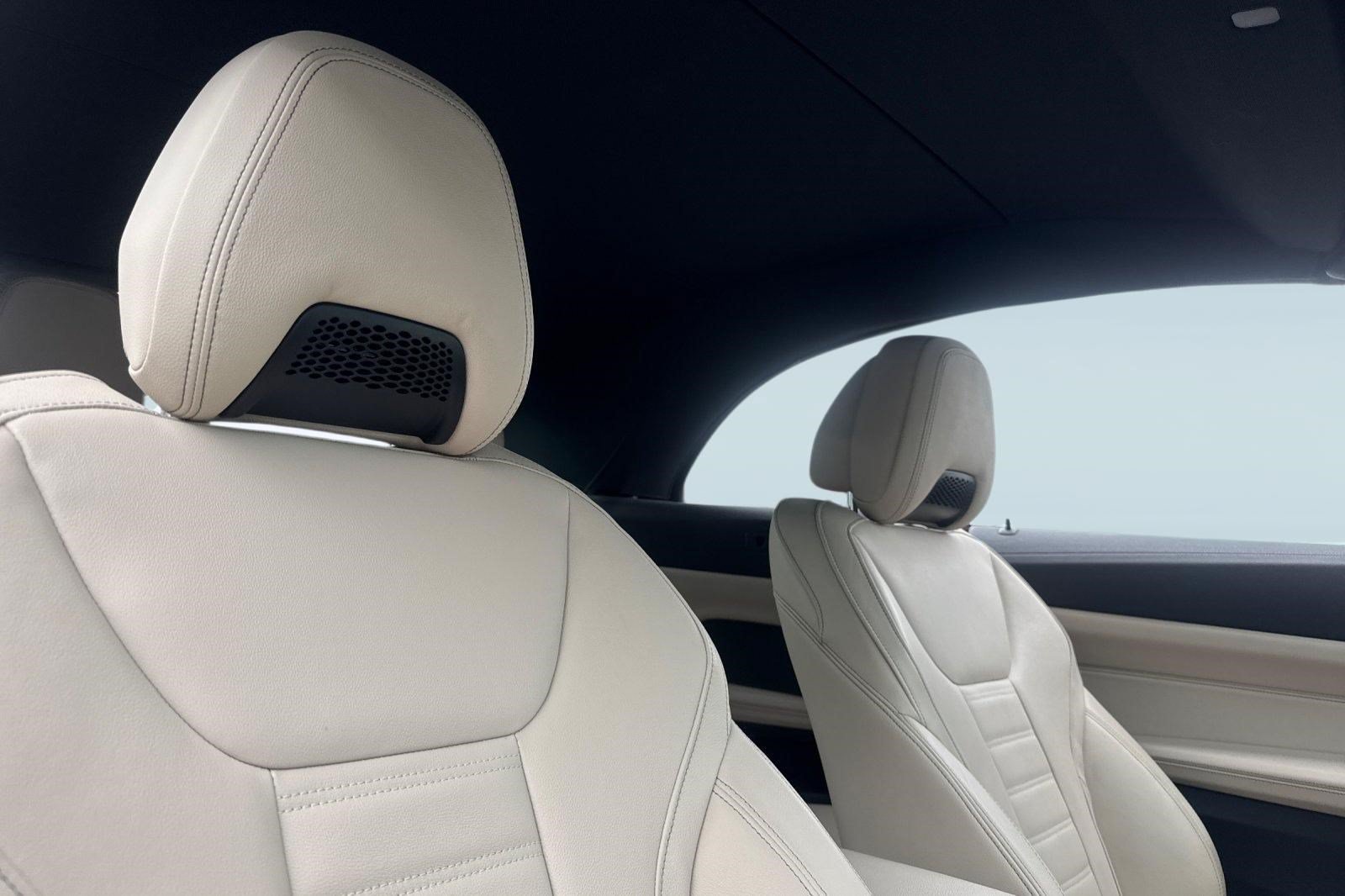 Used 2024 BMW M440i Convertible RWD image 29