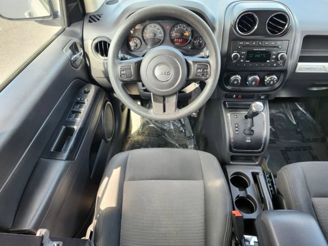 Used 2016 Jeep Compass Sport w/ Power Value Group AWD/4WD image 13