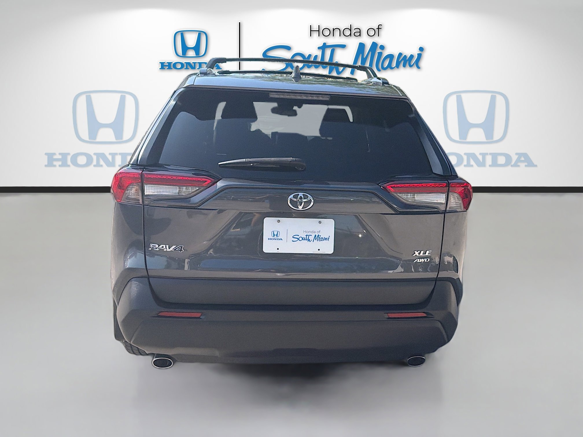 Used 2023 Toyota RAV4 XLE w/ Convenience Package AWD/4WD image 6