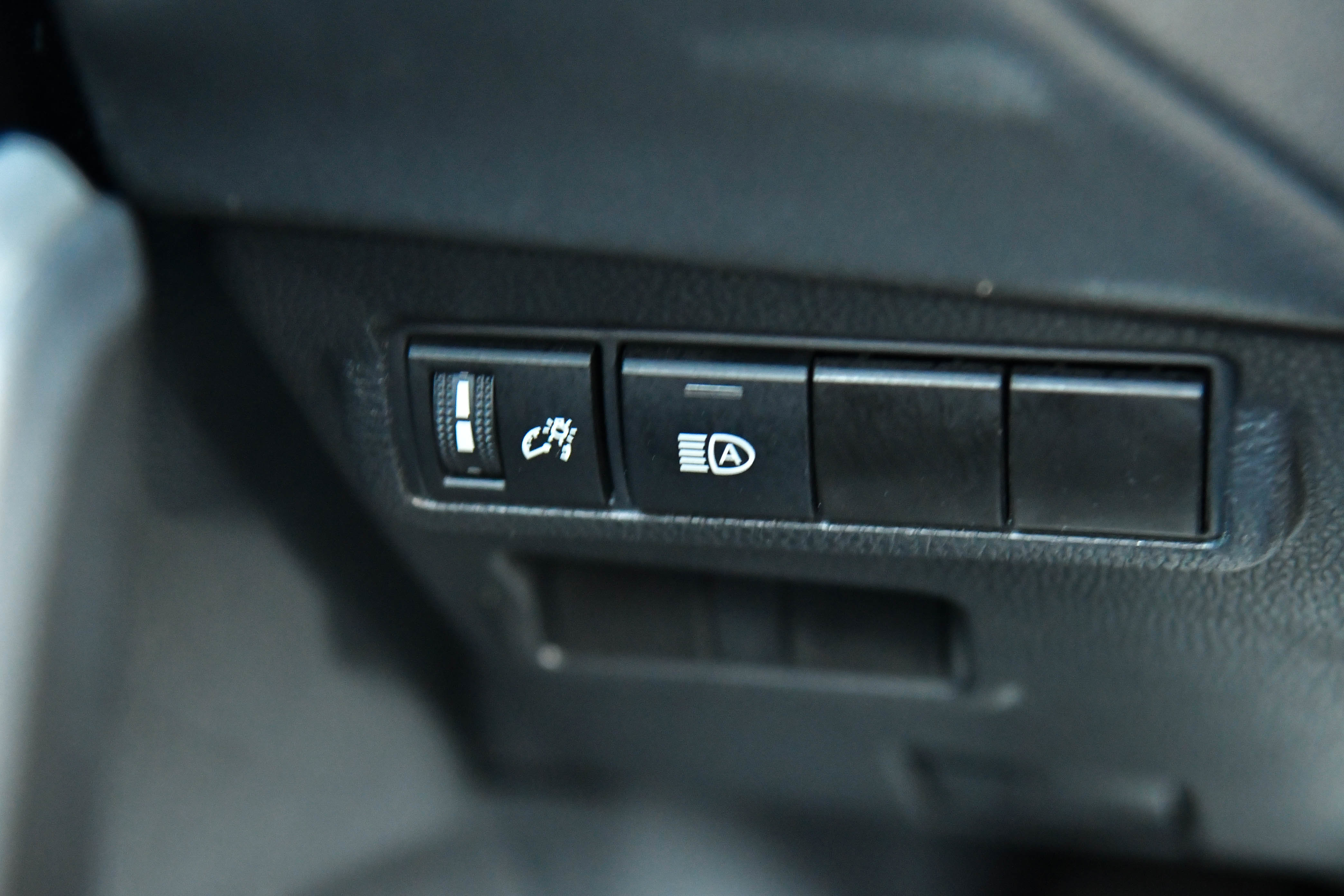 Used 2023 Toyota Corolla Cross LE image 34