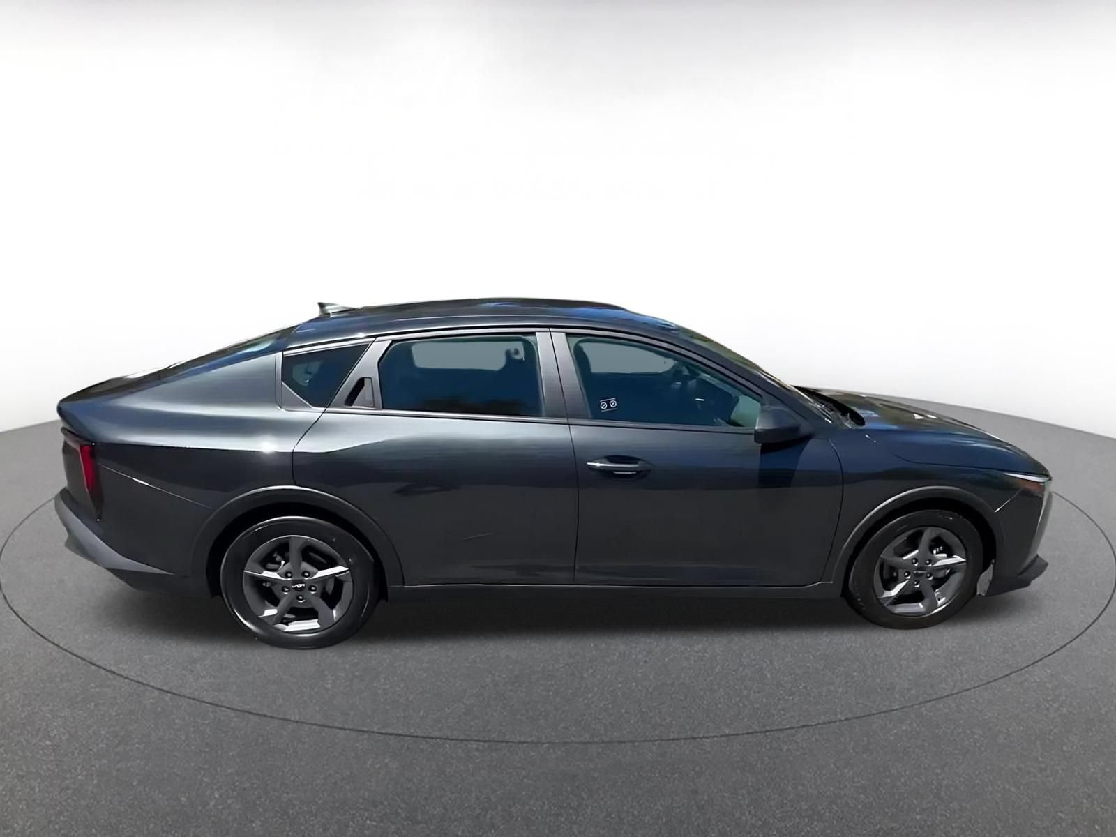 Used 2025 Kia K4 FWD image 16