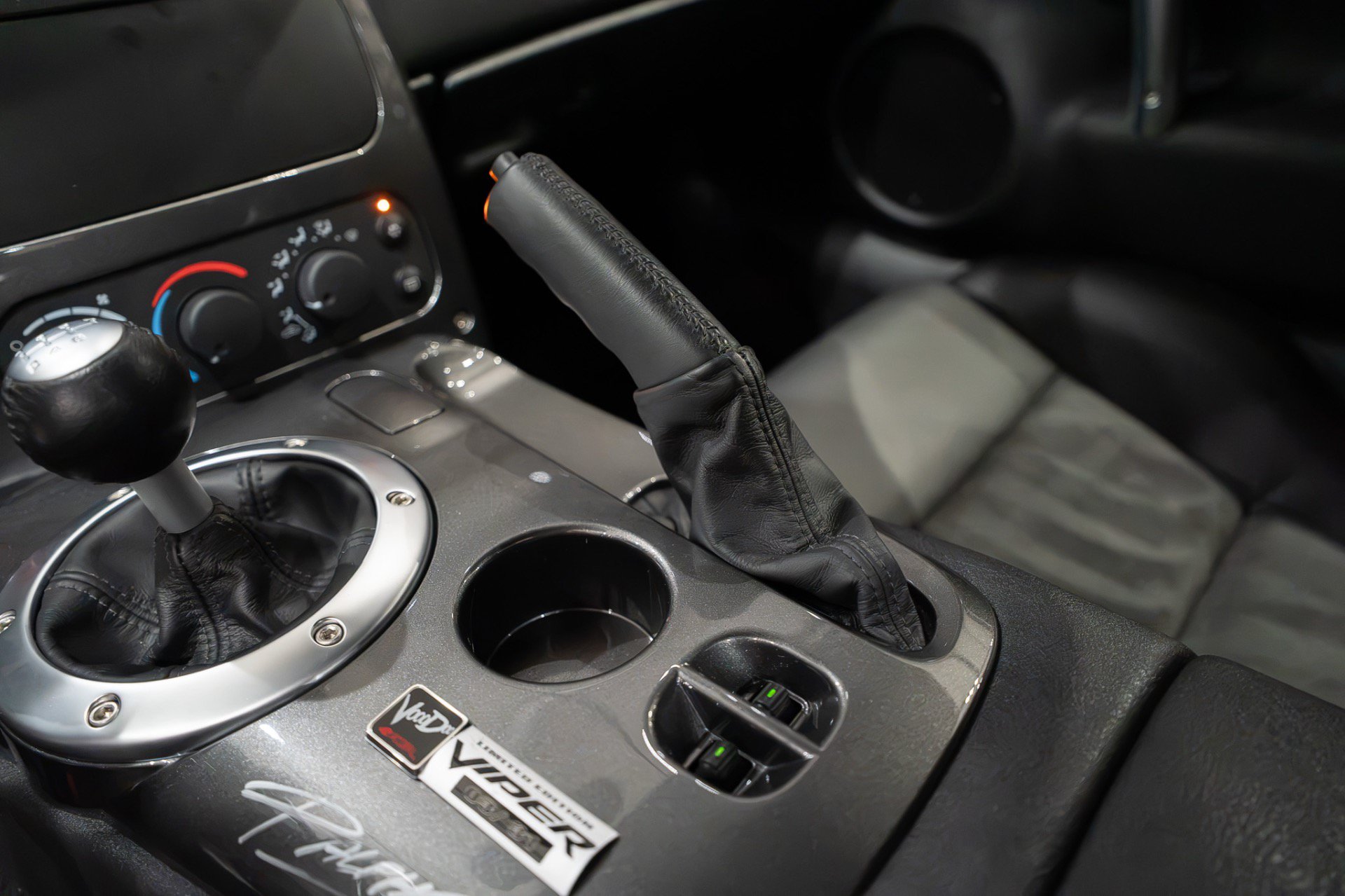 Used 2010 Dodge Viper ACR RWD image 21