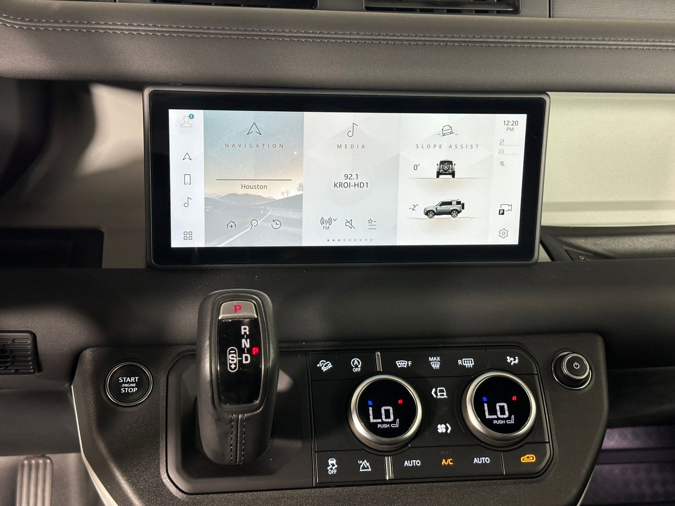 Certified 2024 Land Rover Defender 90 S image 23