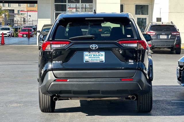 Used 2024 Toyota RAV4 LE image 4