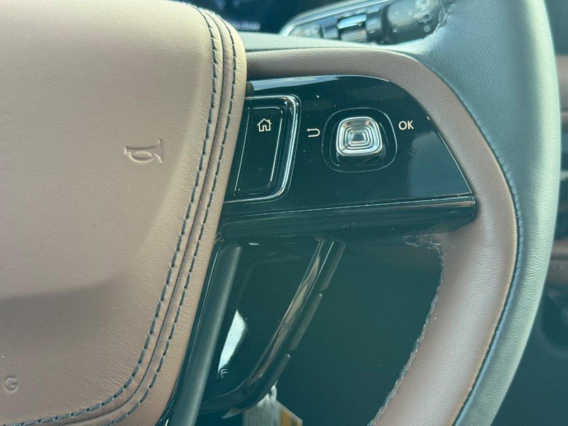 New 2026 Lincoln Aviator Reserve image 11