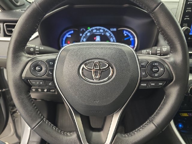 Used 2022 Toyota RAV4 XSE AWD/4WD image 32