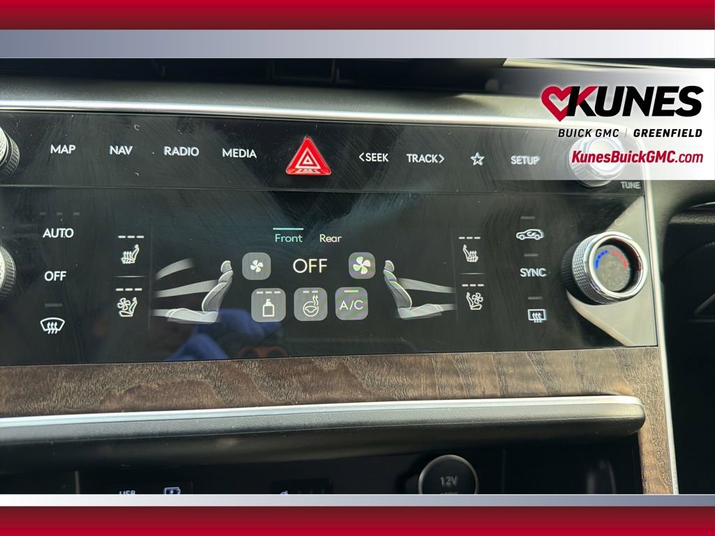 Used 2025 Genesis GV80 2.5T Prestige image 32