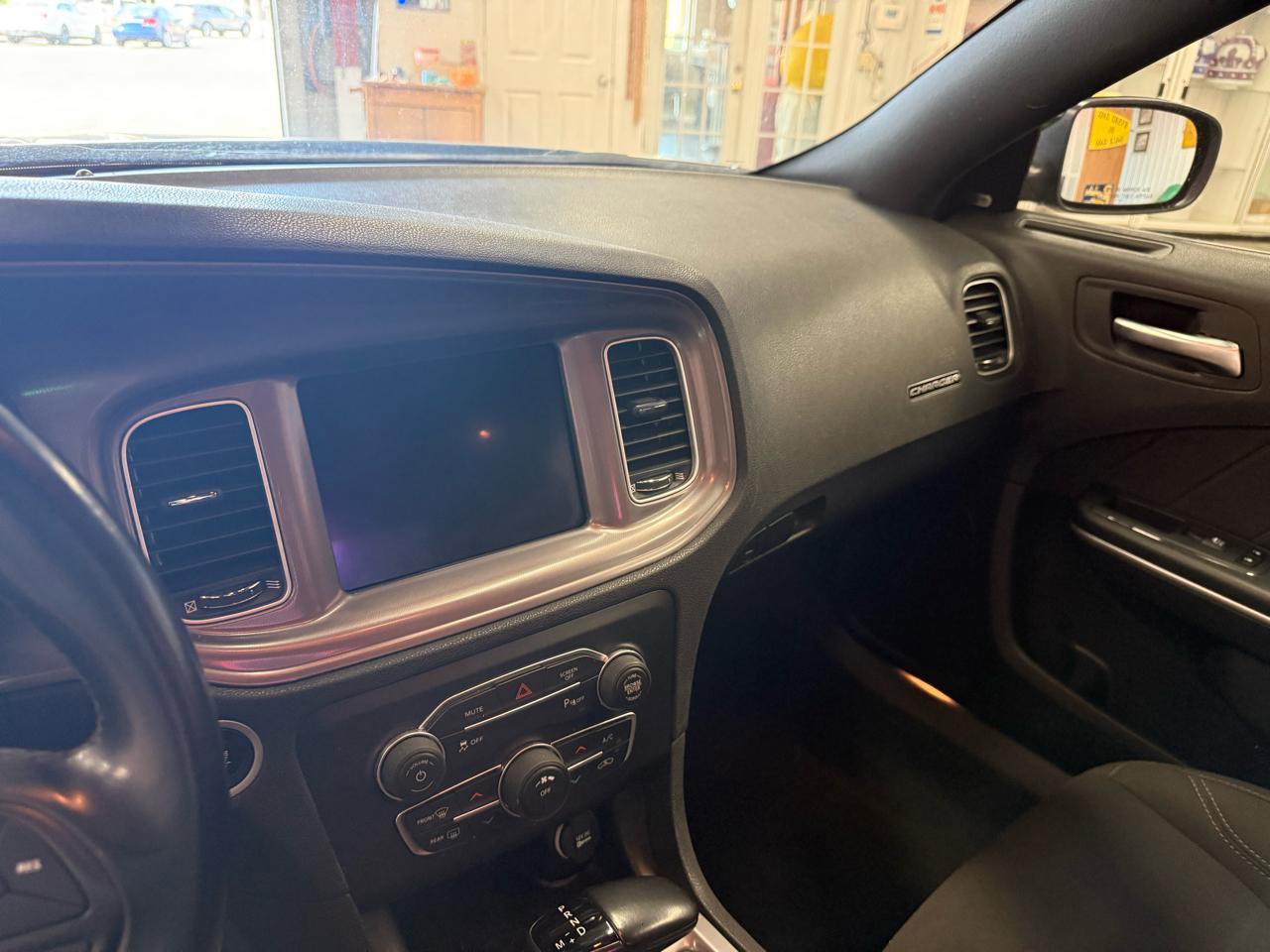 Used 2023 Dodge Charger SXT RWD image 14