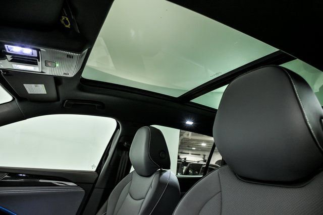 New 2026 Volkswagen Tiguan SE R-Line image 23