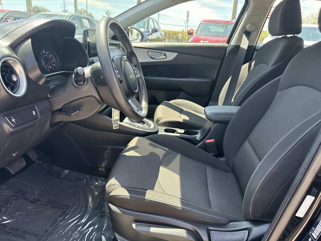 Used 2024 Kia Forte LXS FWD image 18