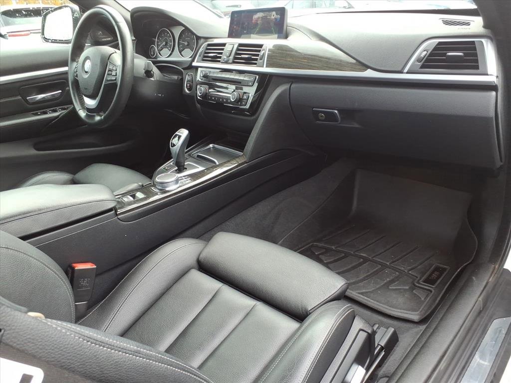 Used 2020 BMW 440i xDrive Convertible w/ Convenience Package image 9