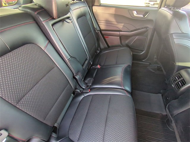 Used 2025 Ford Escape ST-Line w/ Equipment Group 301A image 33