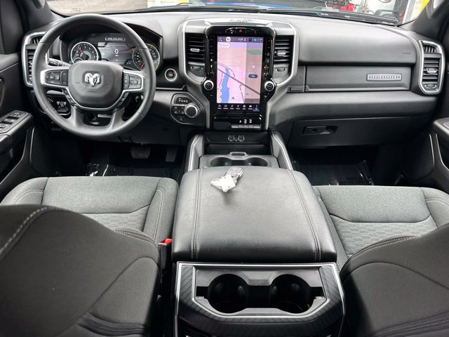 Used 2025 RAM 1500 Big Horn AWD/4WD image 31