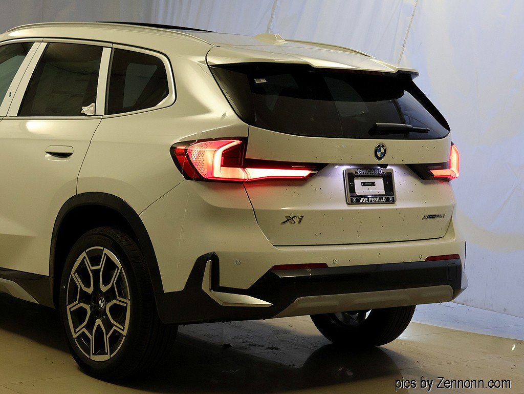 New 2026 BMW X1 xDrive28i w/ Convenience Package AWD/4WD image 8