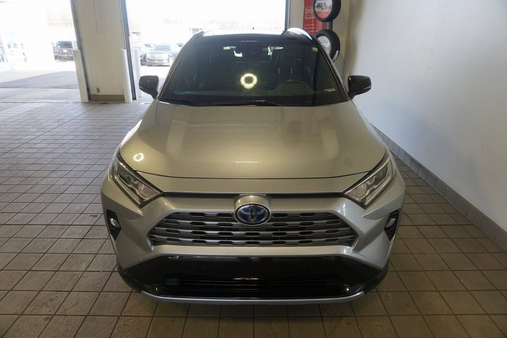Used 2020 Toyota RAV4 XSE w/ XSE Grade Weather Package image 15